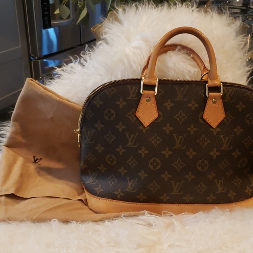 Louis Vuitton Handbag